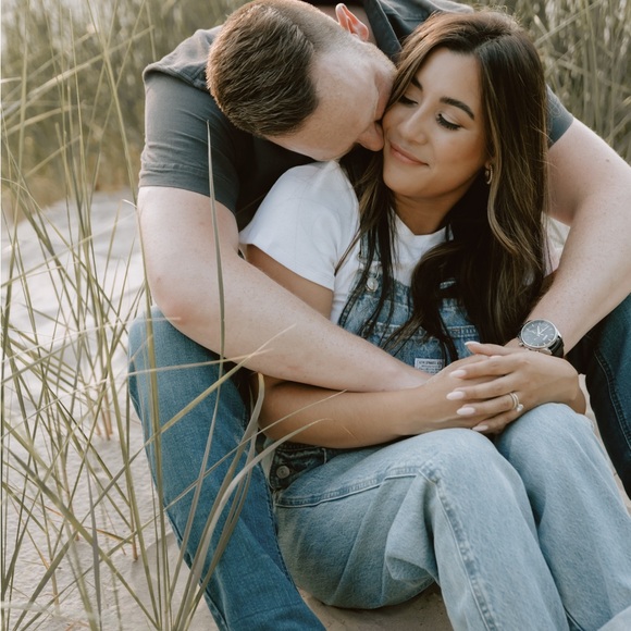 Meet your Posher, Carley - Picture 2 of 4